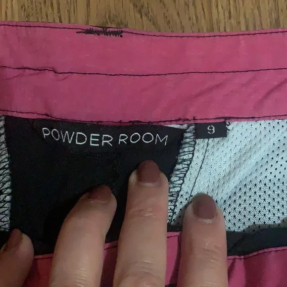 Powder Room Shorts - Picture 4 of 4